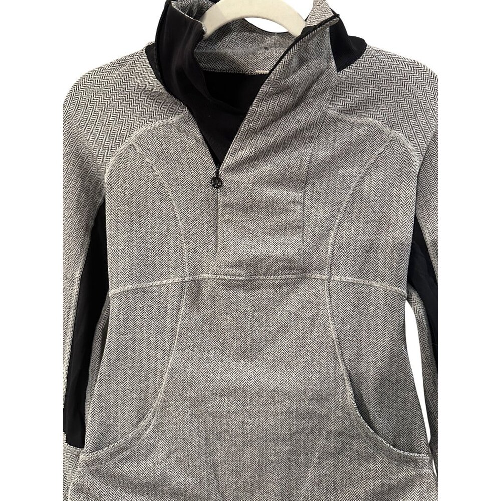 Lululemon Womens Gray Herringbone Hooded Jacket With Thumbholes & Zippered Pocke